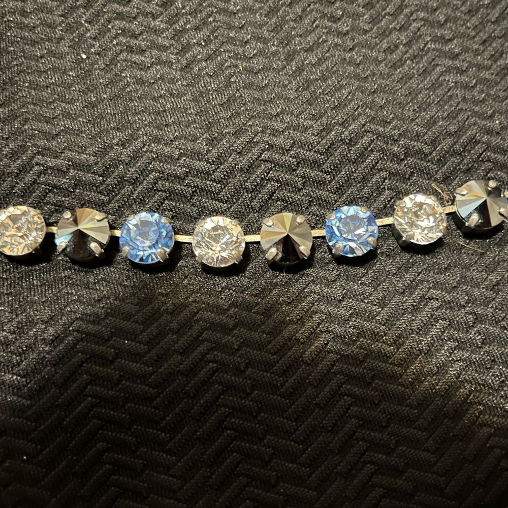 SABIKA CLASSICS CHOKER. CLEAR, BLUE AND BLACK SWAROVSKI CRYSTALS NEW! - Picture 4 of 7